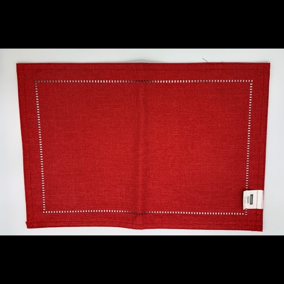 Harmon Red Cloth Placemats - Picture 2 of 4